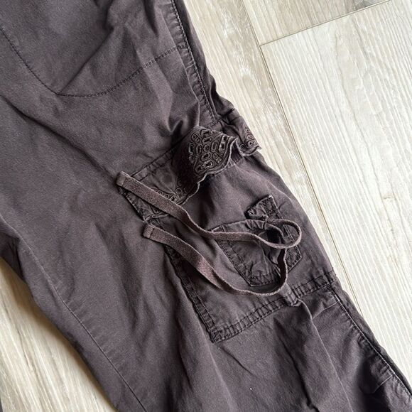 Old Navy Brown Stretch Cargo Pants Size 1 - Picture 3 of 6